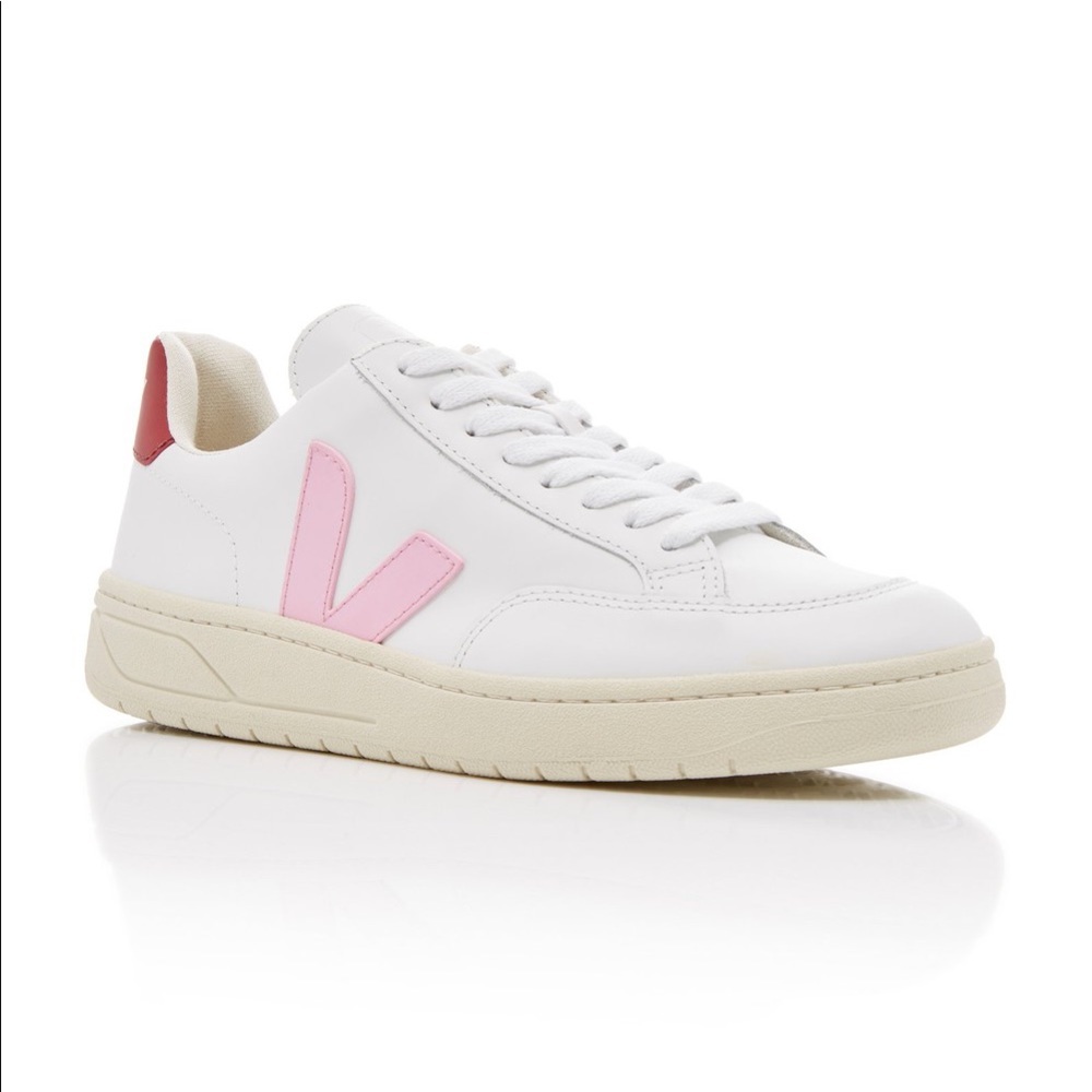 Veja v12 sneaker